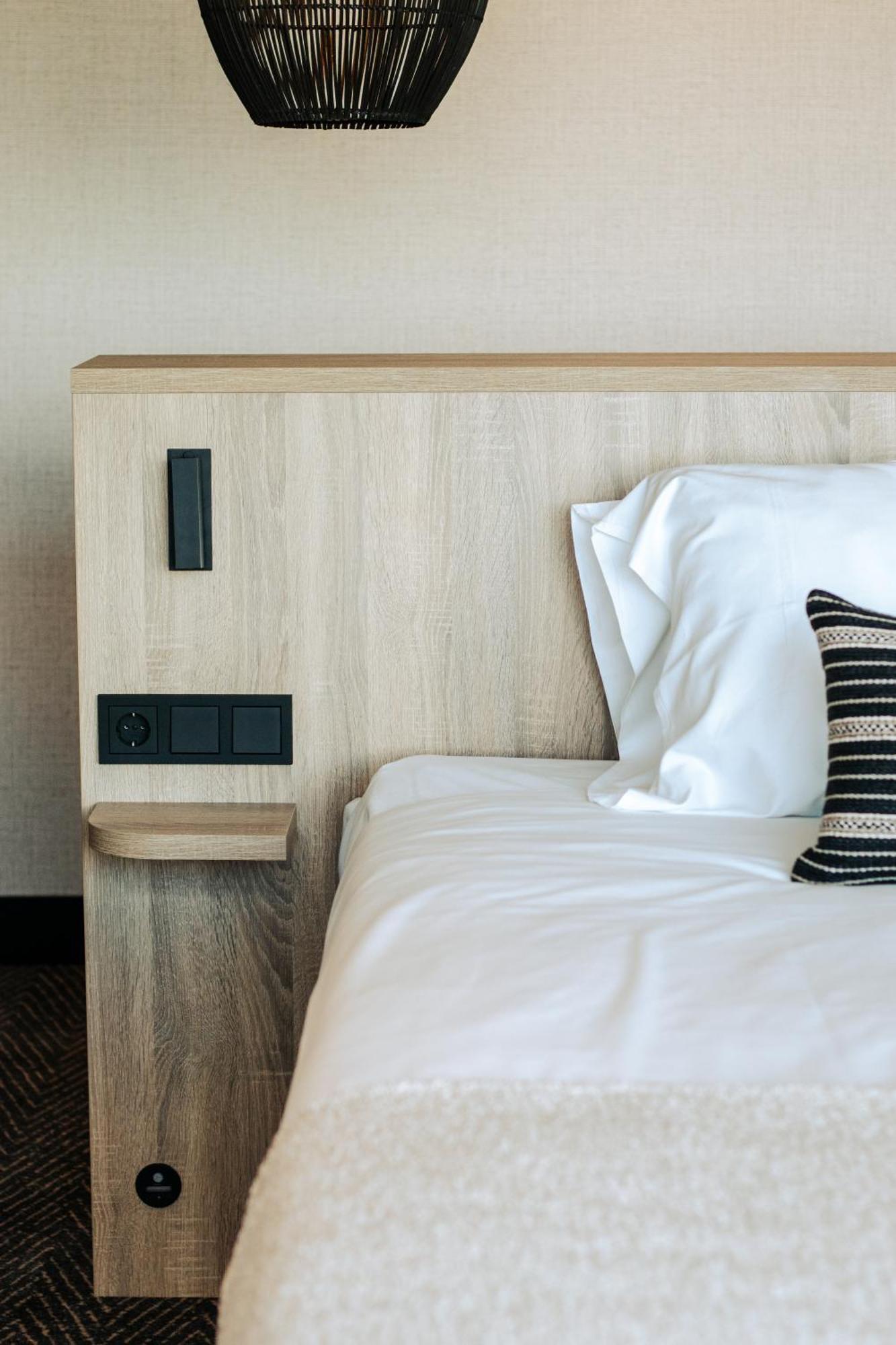 Van Der Valk Hotel Houten Utrecht Екстериор снимка