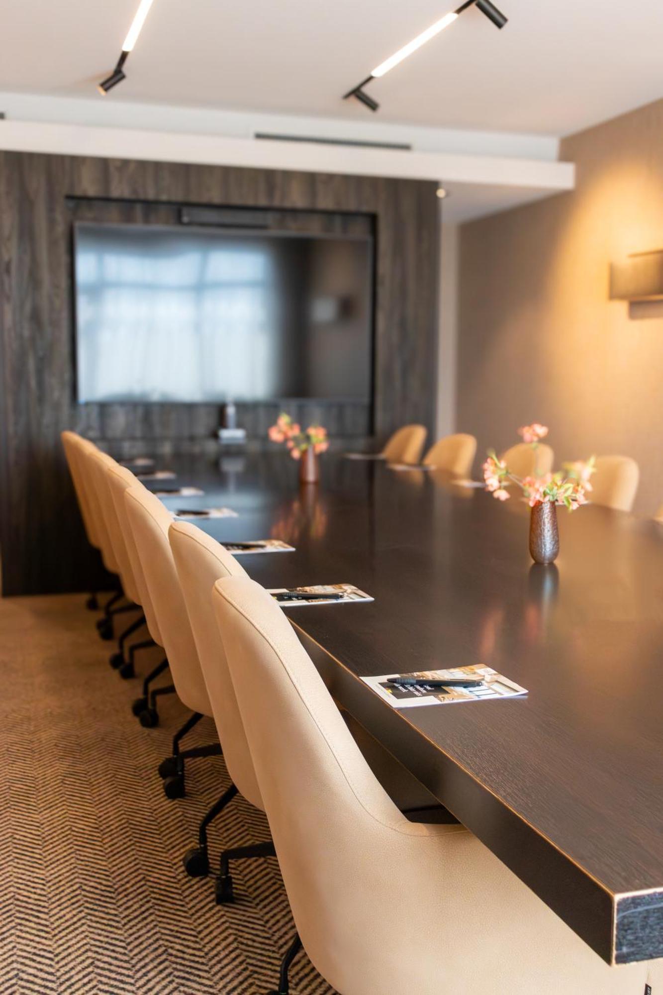 Van Der Valk Hotel Houten Utrecht Екстериор снимка